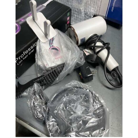 NWT Professional Ionic 1800W Fast Drying Blow Dryer Hair Styling Travel - Picture 8 of 8